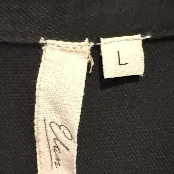 Elan Black Garment with White Label - Picture 2 of 3